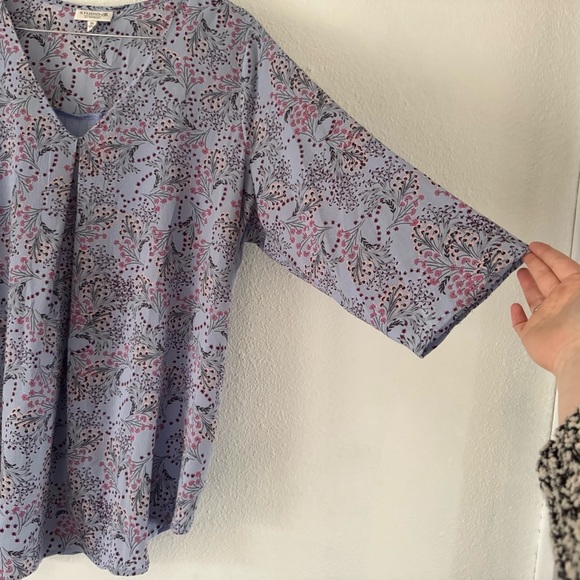 Pleat Front Ditsy Floral Blouse V Neck 3/4 Sleeve 2X Studio B Bobeau - Picture 4 of 10